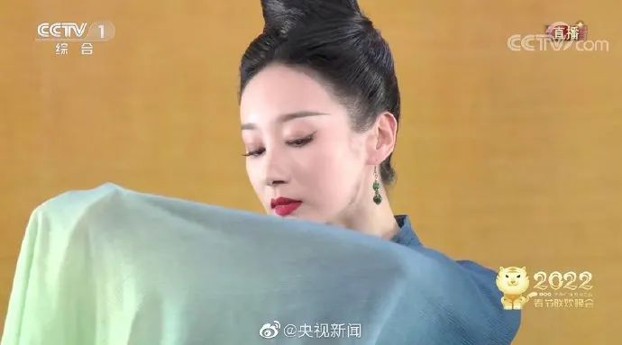 绝美!惊艳!《只此青绿》演活《千里江山图》休闲区蓝鸢梦想 - Www.slyday.coM 绝美!惊艳!《只此青绿》演活《千里江山图》休闲区蓝鸢梦想 - Www.slyday.coM