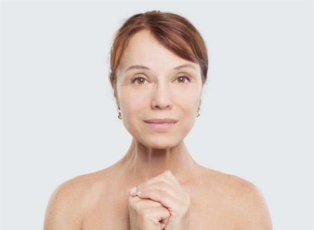 女性若是步入更年期,会有这3种症状表现,最好警惕,及时调养休闲区蓝鸢梦想 - Www.slyday.coM 女性若是步入更年期,会有这3种症状表现,最好警惕,及时调养休闲区蓝鸢梦想 - Www.slyday.coM