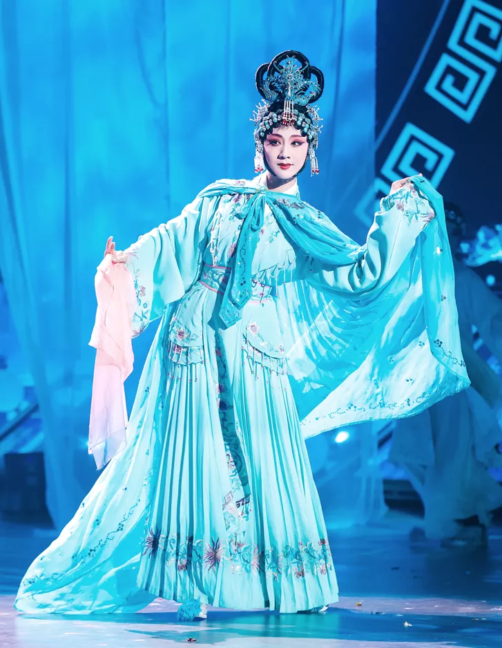 新春看台|戏曲“四大美人”亮相2022年全球华侨华人春节大联欢休闲区蓝鸢梦想 - Www.slyday.coM 新春看台|戏曲“四大美人”亮相2022年全球华侨华人春节大联欢休闲区蓝鸢梦想 - Www.slyday.coM