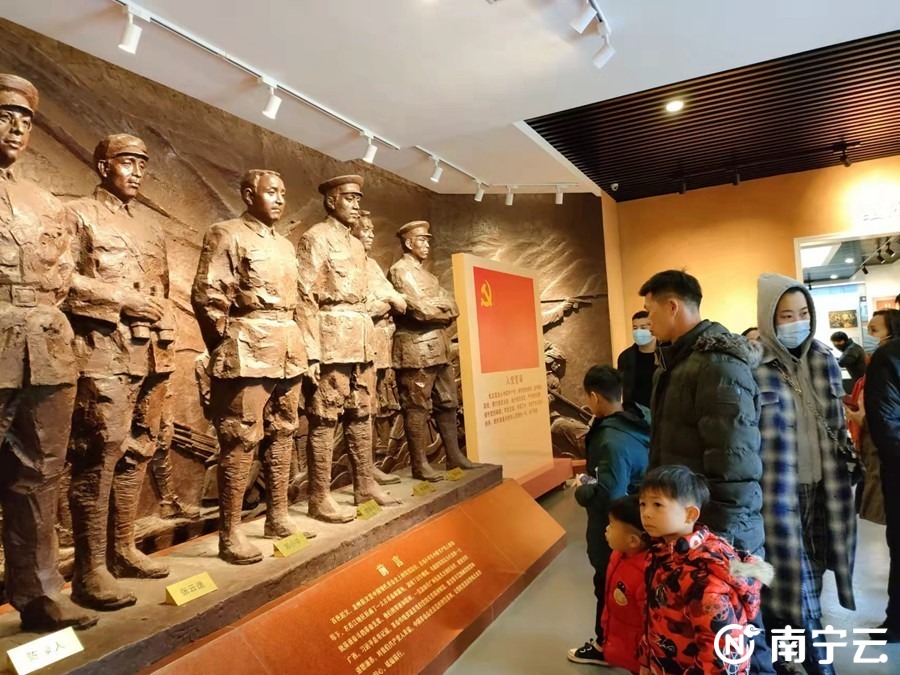 新春走基层休闲区蓝鸢梦想 - Www.slyday.coM 新春走基层休闲区蓝鸢梦想 - Www.slyday.coM