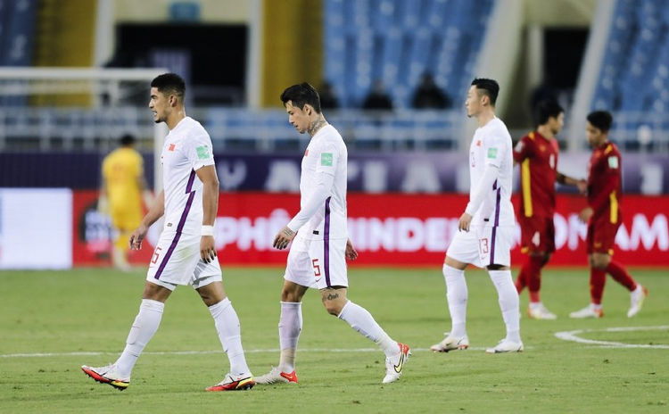 12强赛综述及积分榜：国足1-3惨败越南出局！<a href=