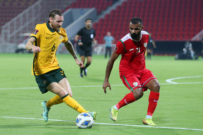 冷门1-1、2-2、1-3！国足有伴，2支亚洲冠军断崖，<a href=