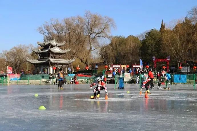 冰场免门票营业时间:9:00—17:00永引渠冰场图源中国消费者报地址