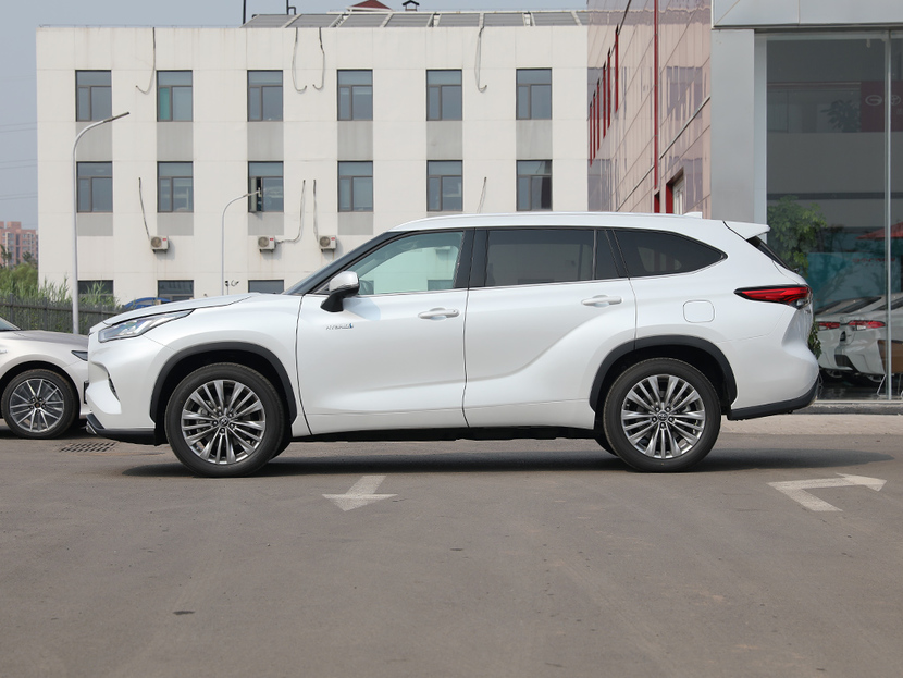 讲究效率 有里有面儿 春节假期返乡用车推荐休闲区蓝鸢梦想 - Www.slyday.coM 讲究效率 有里有面儿 春节假期返乡用车推荐休闲区蓝鸢梦想 - Www.slyday.coM