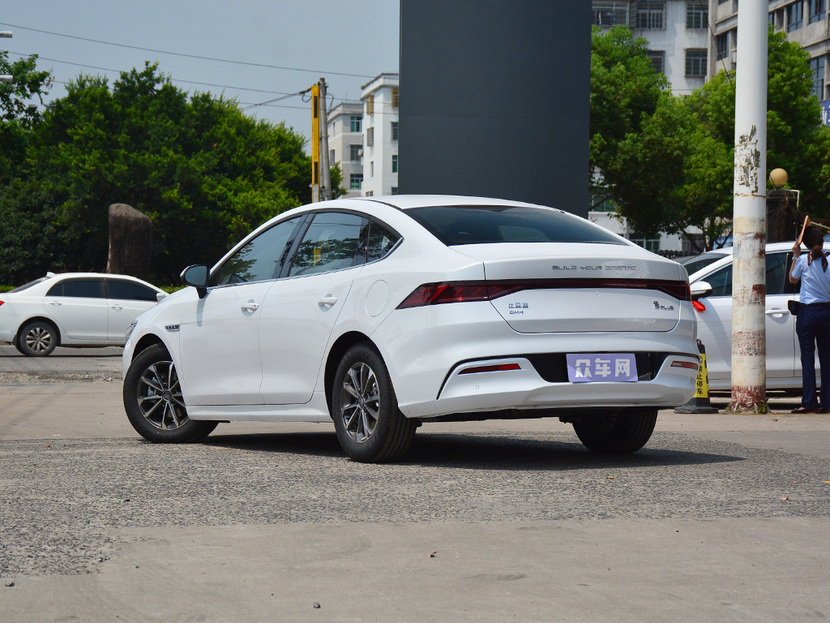 讲究效率 有里有面儿 春节假期返乡用车推荐休闲区蓝鸢梦想 - Www.slyday.coM 讲究效率 有里有面儿 春节假期返乡用车推荐休闲区蓝鸢梦想 - Www.slyday.coM