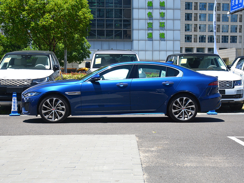 讲究效率 有里有面儿 春节假期返乡用车推荐休闲区蓝鸢梦想 - Www.slyday.coM 讲究效率 有里有面儿 春节假期返乡用车推荐休闲区蓝鸢梦想 - Www.slyday.coM