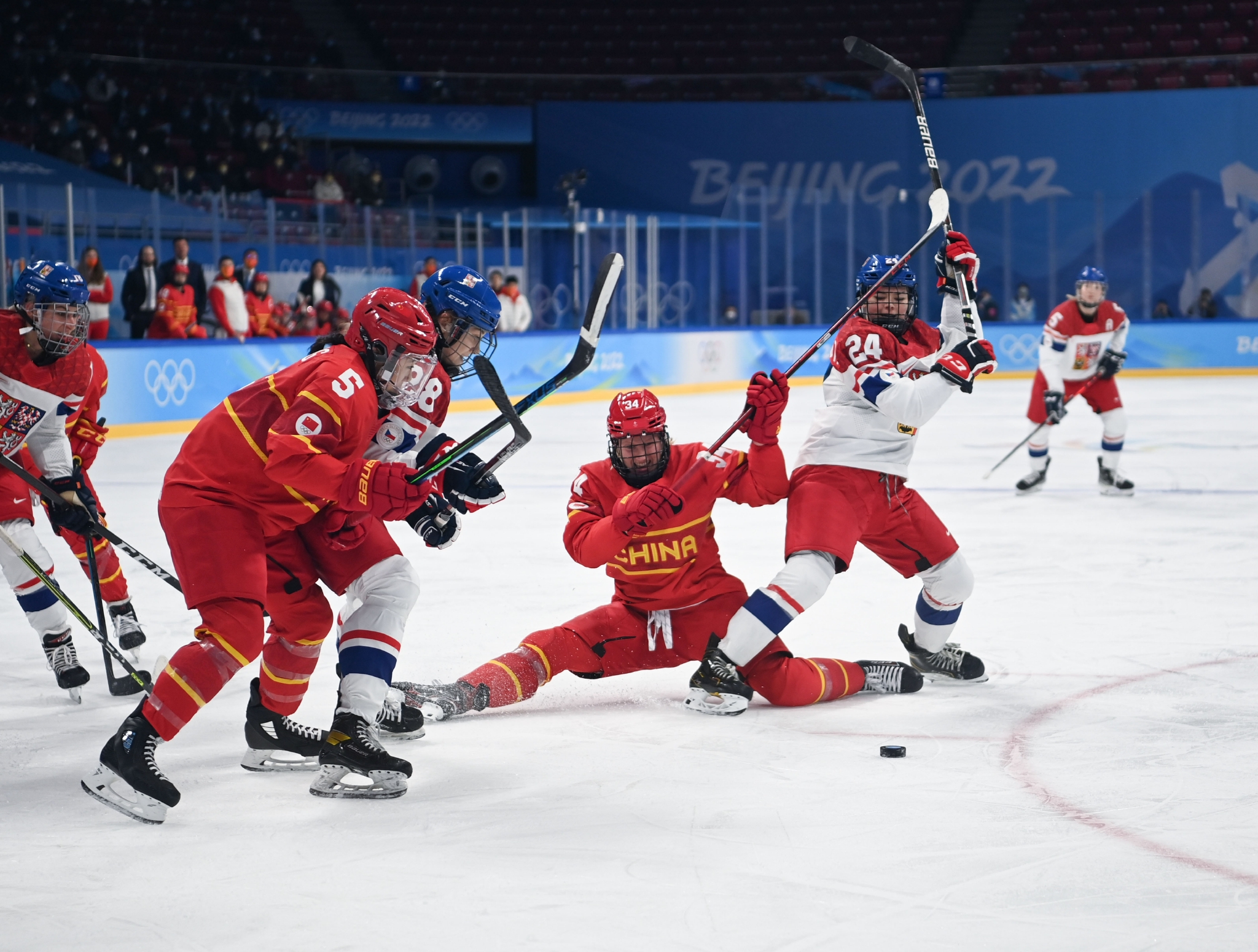 北京冬奥会·冰球休闲区蓝鸢梦想 - Www.slyday.coM 北京冬奥会·冰球休闲区蓝鸢梦想 - Www.slyday.coM