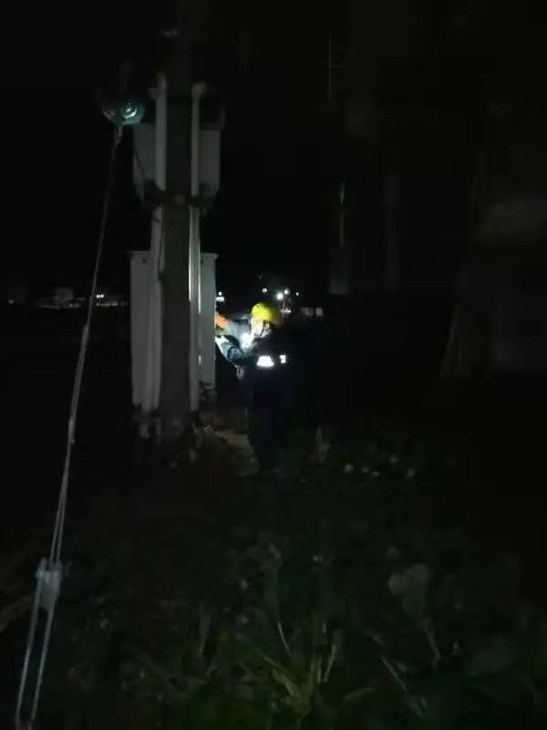 广东近十年最冷春节,高峰用电增近五成!@清远街坊 各县区乡镇春节24小时供电服务电话请收好!休闲区蓝鸢梦想 - Www.slyday.coM 广东近十年最冷春节,高峰用电增近五成!@清远街坊 各县区乡镇春节24小时供电服务电话请收好!休闲区蓝鸢梦想 - Www.slyday.coM