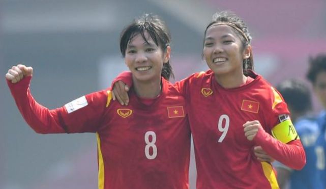 2-0!越南足球又赢了,狂轰12脚射门,或有望晋级世界杯