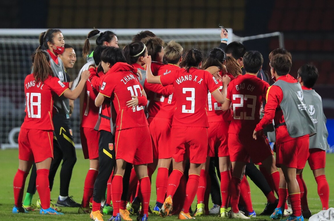 女足6-5后！王珊珊没贪功，人民日报发声，齐声喊：赢<a href=