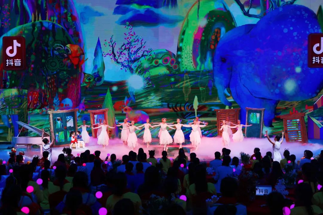 2022年北京台春晚:守正创新的时代旋律休闲区蓝鸢梦想 - Www.slyday.coM 2022年北京台春晚:守正创新的时代旋律休闲区蓝鸢梦想 - Www.slyday.coM