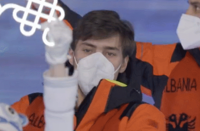 震撼!北京冬奥会开幕式太美太惊艳,这就是中国人的浪漫!休闲区蓝鸢梦想 - Www.slyday.coM 震撼!北京冬奥会开幕式太美太惊艳,这就是中国人的浪漫!休闲区蓝鸢梦想 - Www.slyday.coM