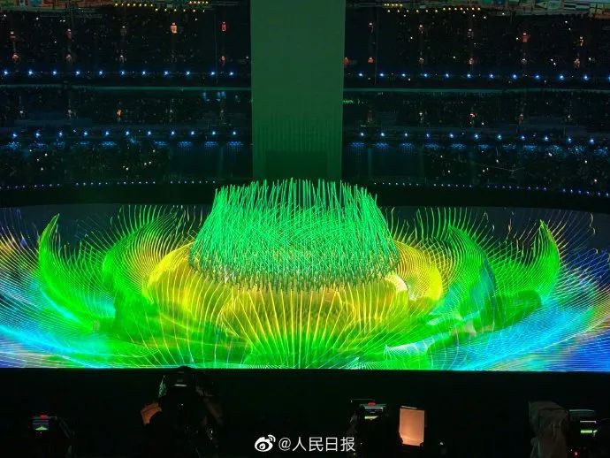 惊艳!冬奥会开幕式上这一幕刷屏,张艺谋想了2年才想到!网友:这就是中国人的浪漫休闲区蓝鸢梦想 - Www.slyday.coM 惊艳!冬奥会开幕式上这一幕刷屏,张艺谋想了2年才想到!网友:这就是中国人的浪漫休闲区蓝鸢梦想 - Www.slyday.coM