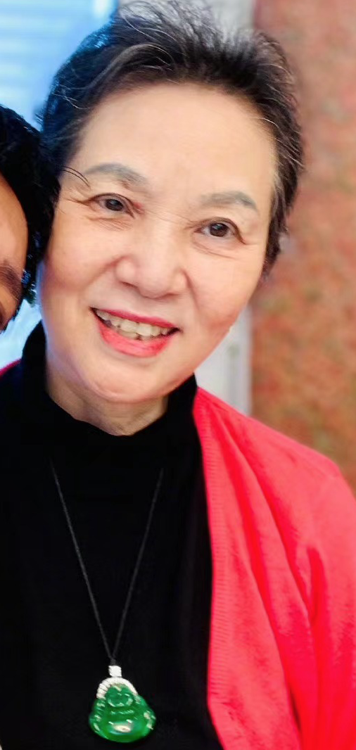 46岁陈坤晒与母亲合照庆生,戴金耳环嘟嘴卖萌,妈妈翡翠有巴掌大休闲区蓝鸢梦想 - Www.slyday.coM 46岁陈坤晒与母亲合照庆生,戴金耳环嘟嘴卖萌,妈妈翡翠有巴掌大休闲区蓝鸢梦想 - Www.slyday.coM