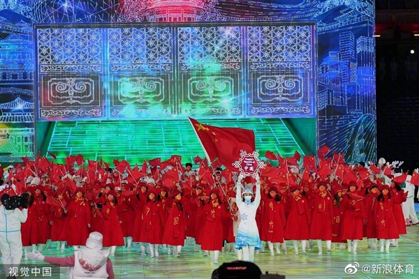 张艺谋太懂中国人的浪漫了:北京冬奥开幕式是审美天花板吧休闲区蓝鸢梦想 - Www.slyday.coM 张艺谋太懂中国人的浪漫了:北京冬奥开幕式是审美天花板吧休闲区蓝鸢梦想 - Www.slyday.coM