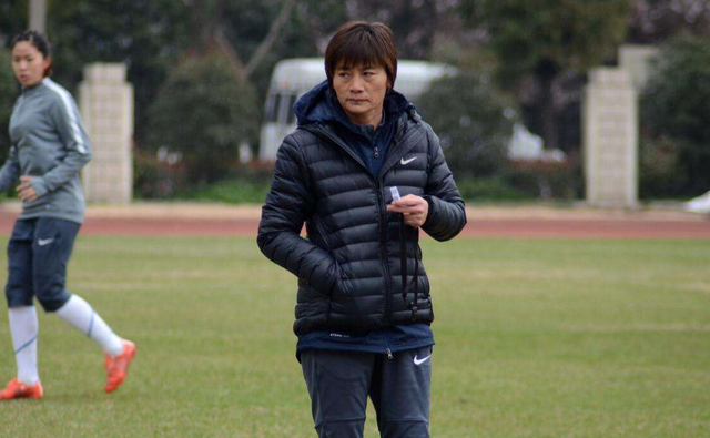 高位逼抢丢两球，水庆霞低估<a href=