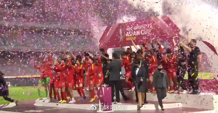 中国女足3比2<a href=