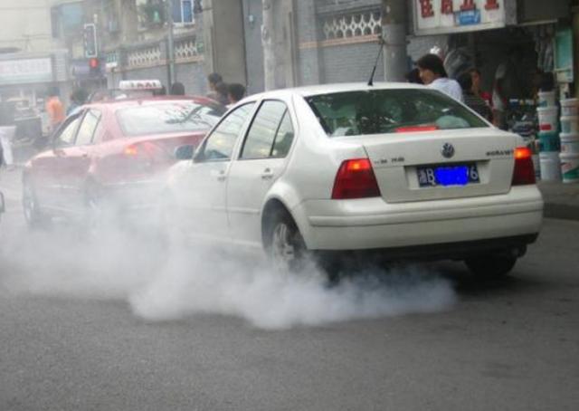 冬季有必要热车吗?修理工说出答案,多少人做错了?休闲区蓝鸢梦想 - Www.slyday.coM 冬季有必要热车吗?修理工说出答案,多少人做错了?休闲区蓝鸢梦想 - Www.slyday.coM