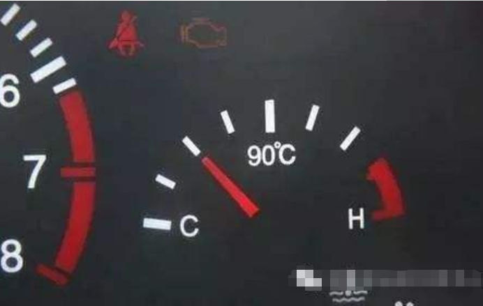 冬季有必要热车吗?修理工说出答案,多少人做错了?休闲区蓝鸢梦想 - Www.slyday.coM 冬季有必要热车吗?修理工说出答案,多少人做错了?休闲区蓝鸢梦想 - Www.slyday.coM