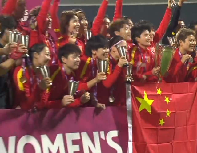 众星祝贺中国女足夺冠！潘粤明配<a href=