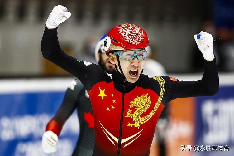 被王濛的解说笑到了，看到<a href=