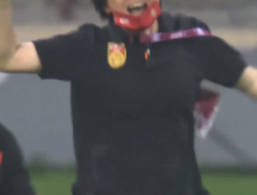 女足3-2夺冠！水庆霞蹦跶庆祝，全员咧嘴+抬起水导，<a href=