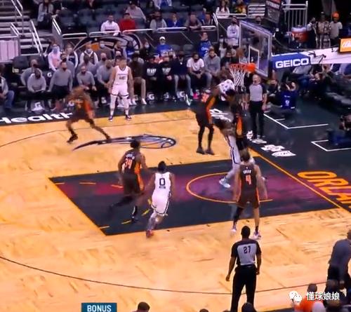 100%砍12+11+8!感谢威少,原来他还是这么强休闲区蓝鸢梦想 - Www.slyday.coM 100%砍12+11+8!感谢威少,原来他还是这么强休闲区蓝鸢梦想 - Www.slyday.coM