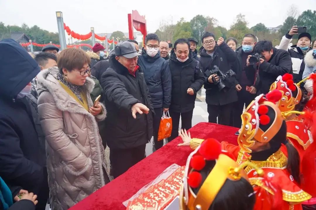 温暖过年嘉游赣丨大年初六抓住假期最后一波“热”,嗨玩龙虎山!休闲区蓝鸢梦想 - Www.slyday.coM 温暖过年嘉游赣丨大年初六抓住假期最后一波“热”,嗨玩龙虎山!休闲区蓝鸢梦想 - Www.slyday.coM