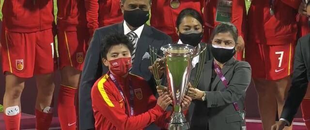 太拼了！中国女足用身体挡出<a href=