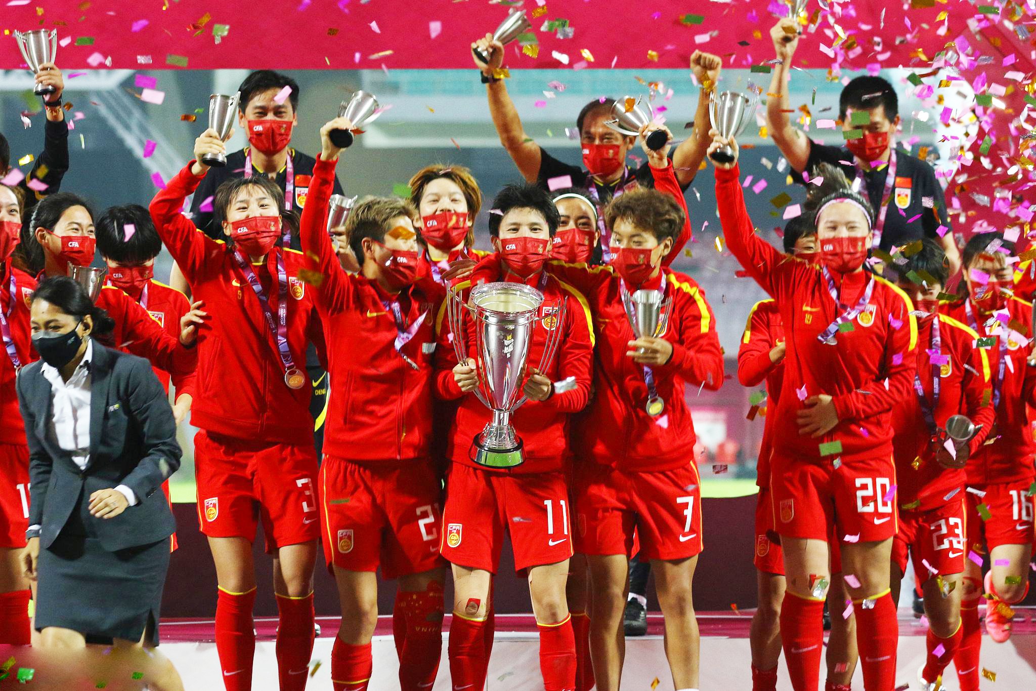 变阵神来之笔！中国女足上演“乾坤大挪移”，仅用27分钟击溃<a href=