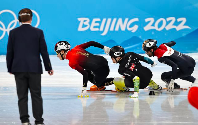 2金1银！中国短道速滑金牌拿到手软 <a href=