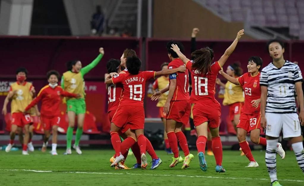 女足获胜，疯狂庆祝！<a href=