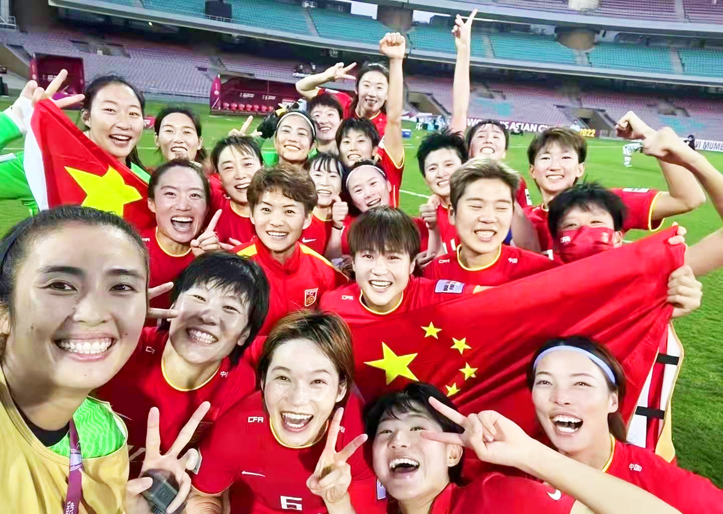 变阵神来之笔！中国女足上演“乾坤大挪移”，仅用27分钟击溃<a href=