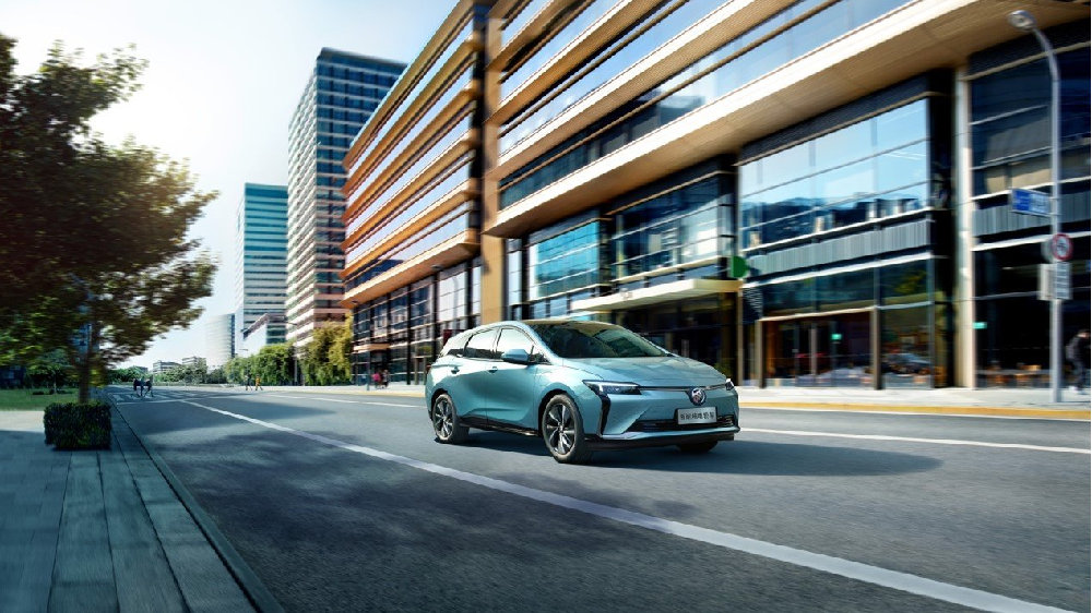 新能源补贴退坡不要紧，微蓝6对比ID.3，不涨价的良心车型推荐