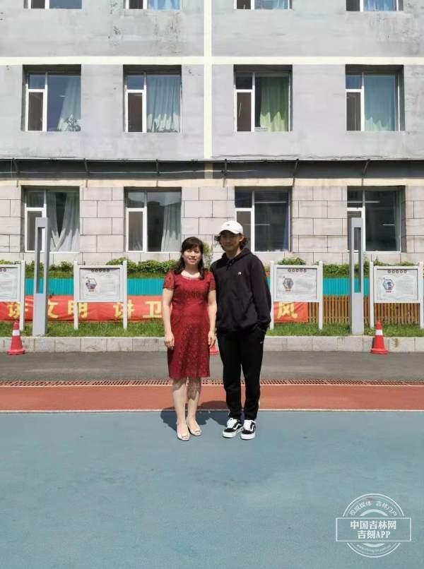 从吉林走出去的小将苏翊鸣冬奥会夺得银牌!母校老师表达祝贺 讲述童年趣事休闲区蓝鸢梦想 - Www.slyday.coM 从吉林走出去的小将苏翊鸣冬奥会夺得银牌!母校老师表达祝贺 讲述童年趣事休闲区蓝鸢梦想 - Www.slyday.coM