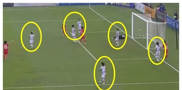 女足2-2扳平后！中国疯狂庆祝，可有谁注意，6名<a href=