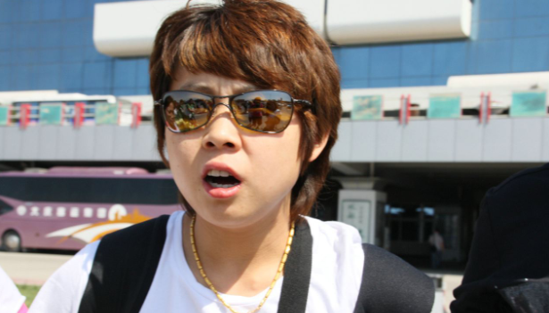 王濛太美了！直播时展现知性一面，赛场内外成<a href=