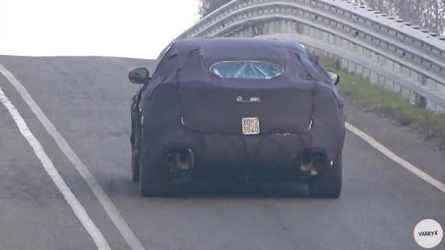 法拉利Purosangue 最新路试视频……