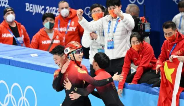 暖心！武大靖获奖100万，社媒遭<a href=