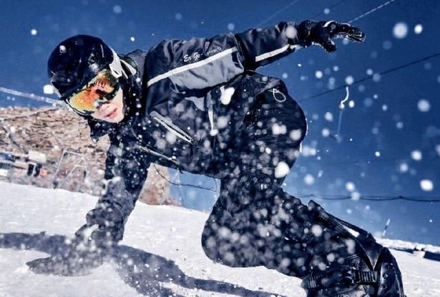 王一博发文祝贺李梦雯夺冠,自己多首歌曲在冬奥赛场响起!休闲区蓝鸢梦想 - Www.slyday.coM 王一博发文祝贺李梦雯夺冠,自己多首歌曲在冬奥赛场响起!休闲区蓝鸢梦想 - Www.slyday.coM