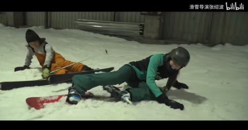 分数被打低?苏翊鸣回应!与谷爱凌曾儿时同框…网友:嗑到了!休闲区蓝鸢梦想 - Www.slyday.coM 分数被打低?苏翊鸣回应!与谷爱凌曾儿时同框…网友:嗑到了!休闲区蓝鸢梦想 - Www.slyday.coM