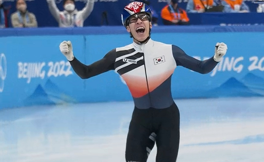 王濛又火了！收谷爱凌礼物，怒斥孙龙态度，大气祝贺<a href=