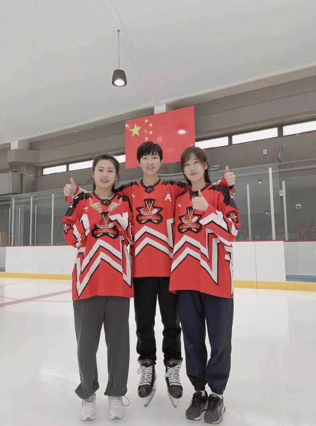 齐齐哈尔张梦莹:勇敢追梦的女冰前锋休闲区蓝鸢梦想 - Www.slyday.coM 齐齐哈尔张梦莹:勇敢追梦的女冰前锋休闲区蓝鸢梦想 - Www.slyday.coM