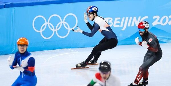 黄大宪夺1500米金牌，没有内讧、脏动作实至名归，<a href=