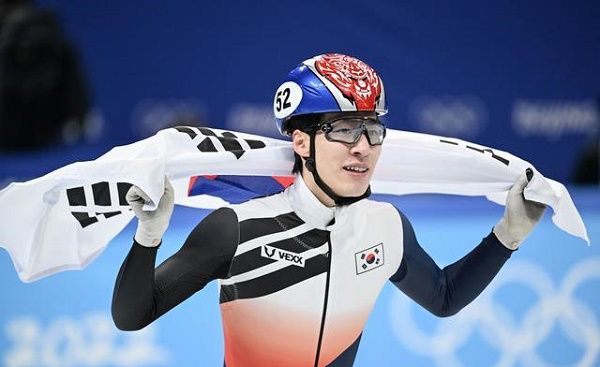 黄大宪夺1500米金牌，没有内讧、脏动作实至名归，<a href=