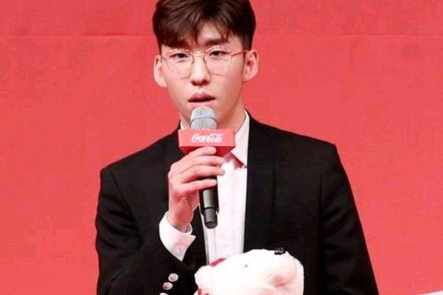 深夜23点，中国韩裔世界冠军开口力挺任子威，不服<a href=