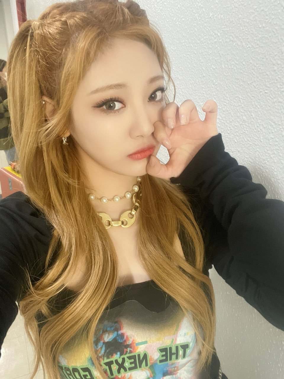 韩女团成员祝贺中国首金，不料被<a href=