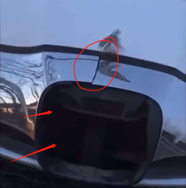 男子开车跑高速,野鸡迎头撞上中网,网友:身价翻了10倍休闲区蓝鸢梦想 - Www.slyday.coM 男子开车跑高速,野鸡迎头撞上中网,网友:身价翻了10倍休闲区蓝鸢梦想 - Www.slyday.coM