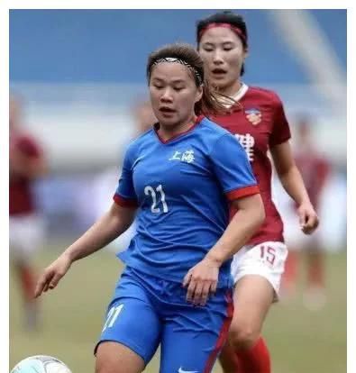 中国女足肖裕仪由球队超级替补成长为边路尖刀她在不断提高