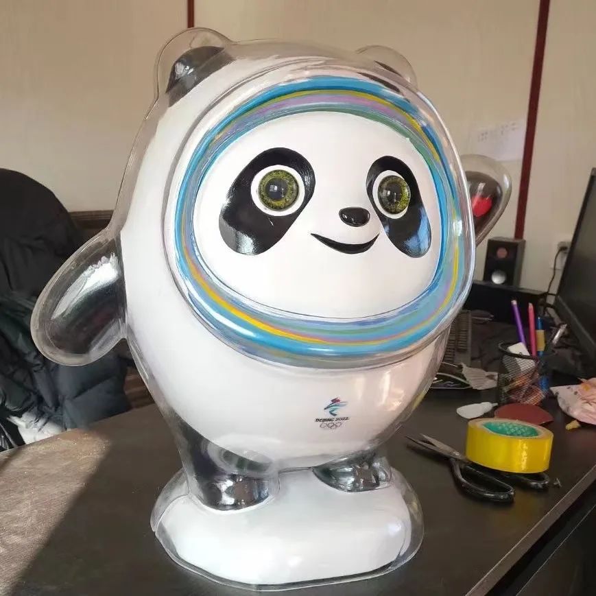 设计图纸,建模,渲染,打印……从萌生这个想法到成品出来,杨鸿源总共用